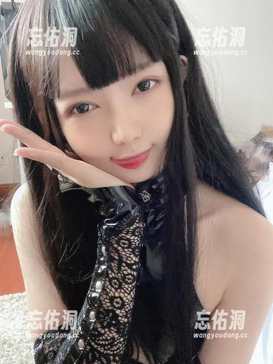 51酱穿上蓝色制服装的合集,职场被她完全颠覆。 51酱穿上蓝色制服装的合集,职场被她完全颠覆。