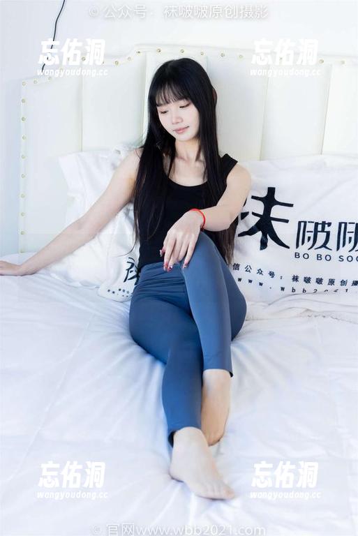 BoBoSocks袜啵啵 - 照片里的泡芙和她的白色棉质船袜，你根本想不到的配伍！
