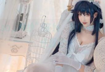 “Luisa_零纱”在线，图集中夏日的任性扭曲