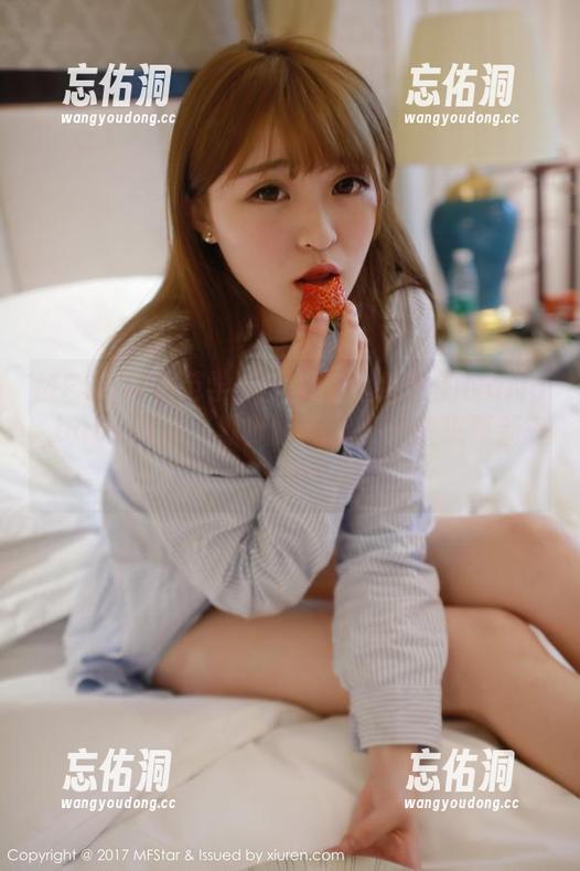 MFStar模范学院 - 高清壁纸里的NaNa_baby妹妹，默默提醒你——快来更新一下吧！