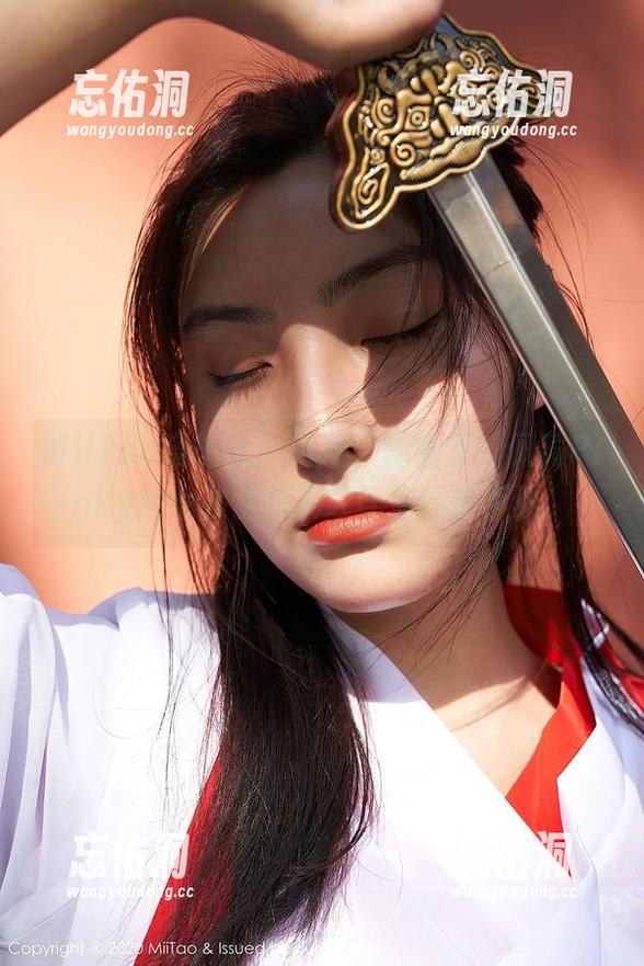 MiiTao蜜桃社 - 来吧，别害羞，佩琦Pinky的女孩全集下载让你琢磨不透。