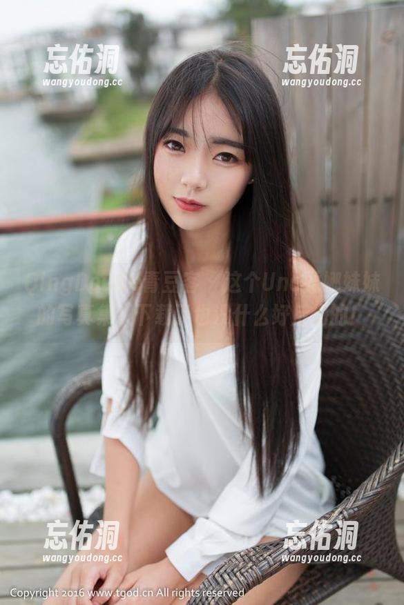 QingDouKe青豆客 - 这个Una尤娜妹妹的写真集，下载了也没什么好后悔的！