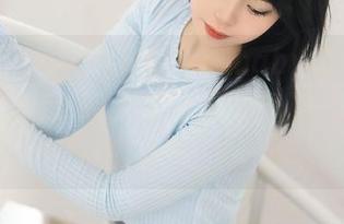 Xiuren秀人网 – Suki_baby的双人美图，跟你我都不熟的人朋友更新一下，谁能顶得住？