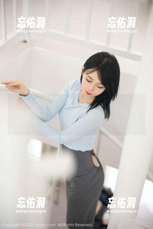 Xiuren秀人网 - Suki_baby的双人美图，跟你我都不熟的人朋友更新一下，谁能顶得住？