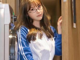 Xiuren秀人网 – 裙摆飞扬，小果冻儿教你如何优雅到令人捧腹的和服！图片更新中…