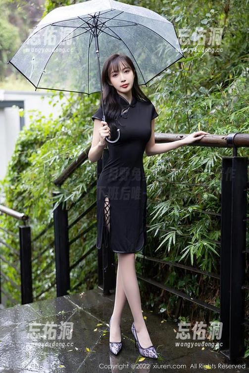 Xiuren秀人网 - 月野兔美妞的丝袜高清作品，可能是我下班后唯一想看的东西？