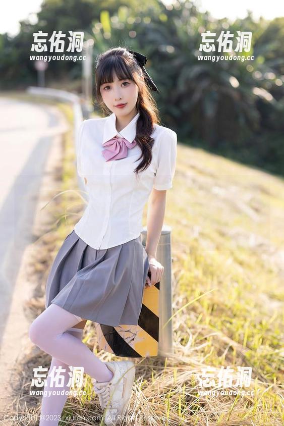 Xiuren秀人网 - 泳衣里的朱可儿Flora：无圣光光辉闪耀，美图倒是还挺上档次的呀！