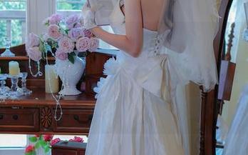 Xiuren秀人网 – 棉花糖candy与她的皮衣——写真合集，看她如何把‘硬’与‘软’结合得如此‘出乎意料’！