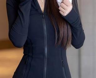 Xiuren秀人网 – 分享一下，蛋蛋宝的礼服写真集……是要飞上天吗？