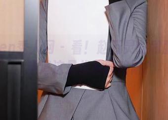 Xiuren秀人网 – 看！赵万灵的和服写真，难道这是优雅的陷阱？