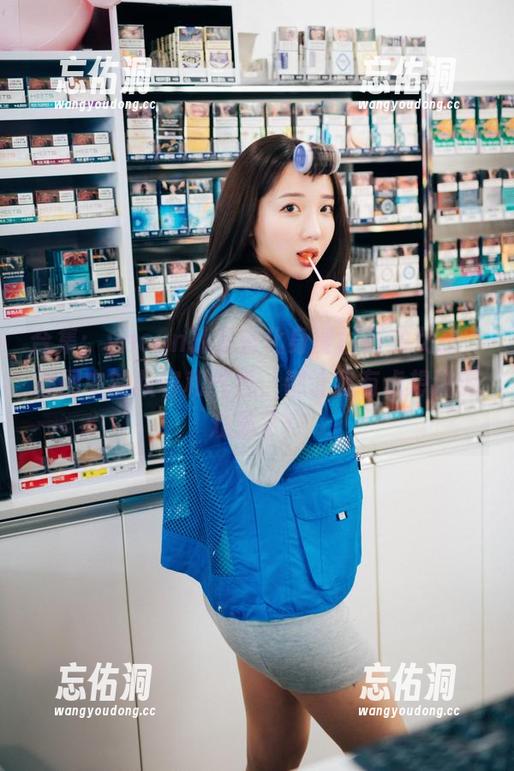合集:yeeun孙乐乐化身复古游戏女孩,原图中的妆容和气氛,都让我有点想进游戏里了! 合集:yeeun孙乐乐化身复古游戏女孩,原图中的妆容和气氛,都让我有点想进游戏里了!
