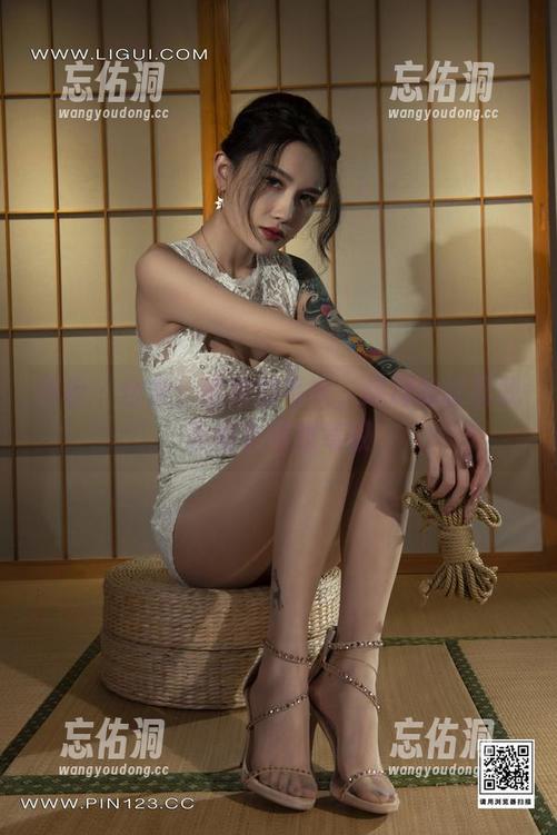 丽柜 - 合集:然然的毛衣,这样的搭配我恐怕也很难驾驭 丽柜 - 合集:然然的毛衣,这样的搭配我恐怕也很难驾驭