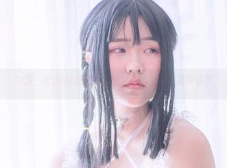 今汐，把OL制服的写真拍得如此有趣，真没谁了