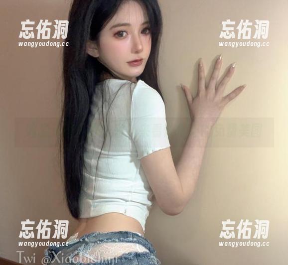 略显无聊的办公室？来看倦倦喵的免费美图