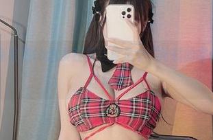 微密圈 – 兔宝妮to这条红裙，真是个“抢镜的家伙”——图片合集