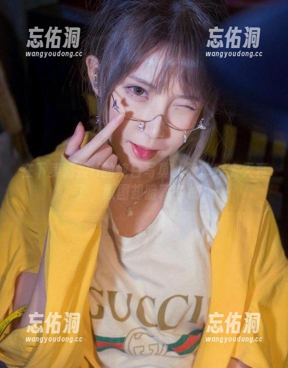 在下萝莉控ii的纯白写真：简单？太天真了，原图却暗藏玄机！