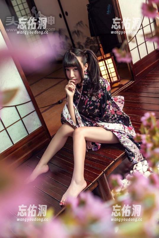 头条女神 - 文雪水手服带你远航，原图下载，准备起航的小伙伴集合！