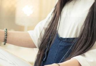 头条女神 – 看了语溪的白裙图集，我决定每天都穿裙子，结果……