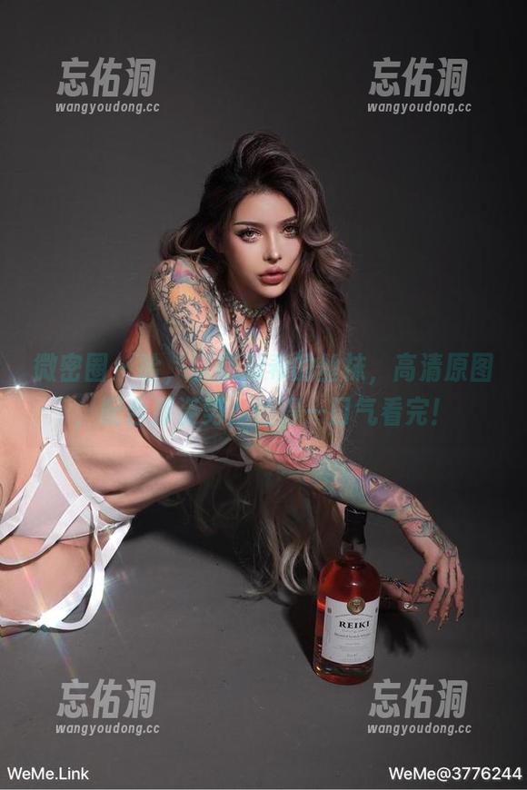 微密圈 - 哈，奈斯希希的丝袜，高清原图，配合那姿势，值得一口气看完！