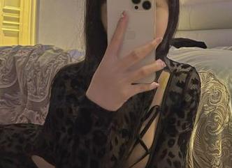 微密圈 – 宋昱欣的黑丝写真，我的眼睛对于这件冒险之作给出了满分评价！