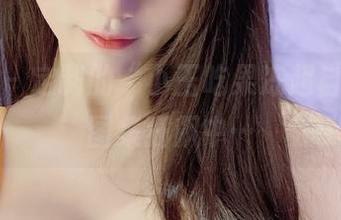 微密圈 – 定制的“小玉吃果冻超自拍”，图集狂飙中…