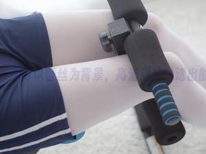 少女秩序 – 鹿可以蕾丝为背景，高清照片中透出的暧昧气息