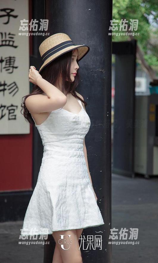 尤果网爱尤物 - 皮衣的任性搭配,吴美溪带你晃荡一圈 尤果网爱尤物 - 皮衣的任性搭配,吴美溪带你晃荡一圈