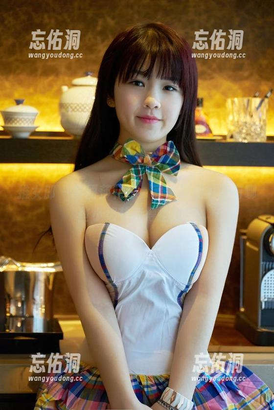 推女郎 - 李丽莎花嫁，高清原图中还有哪些小细节值得挖掘？