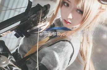 无筝ryou的白色猫：那么白，连无圣光都觉得刺眼。