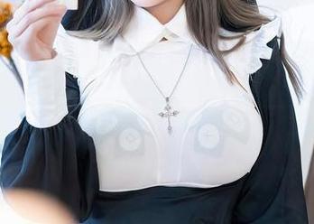 星颜社 – 分享果儿Victoria的最新连衣裙，谁都知道这个季节总得有一条吸睛的才行！