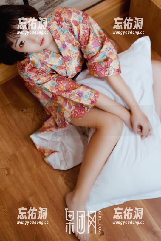 果团网 - 和我们期待不同，龚玥菲的私房睡衣宛如一部即兴剧？