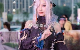 桃墨公子扮出新花样，窗边最新cos萌翻天！