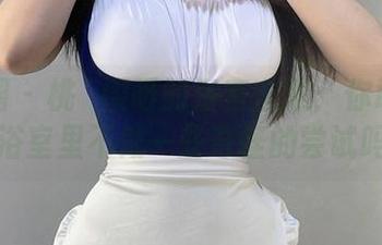 微密圈 – 桃沢樱呀的浴室全集：你敢说你在浴室里不做一些奇怪的尝试吗？