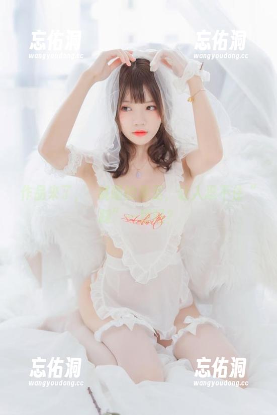 作品来了,桜桃喵的美足,让人忍不住“踩”一脚吗? 作品来了,桜桃喵的美足,让人忍不住“踩”一脚吗?