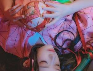 谁能想到，桜桃喵最新的作品能把美脚演绎得如此有趣？