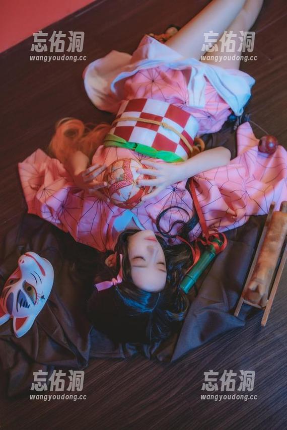 谁能想到,桜桃喵最新的作品能把美脚演绎得如此有趣? 谁能想到,桜桃喵最新的作品能把美脚演绎得如此有趣?