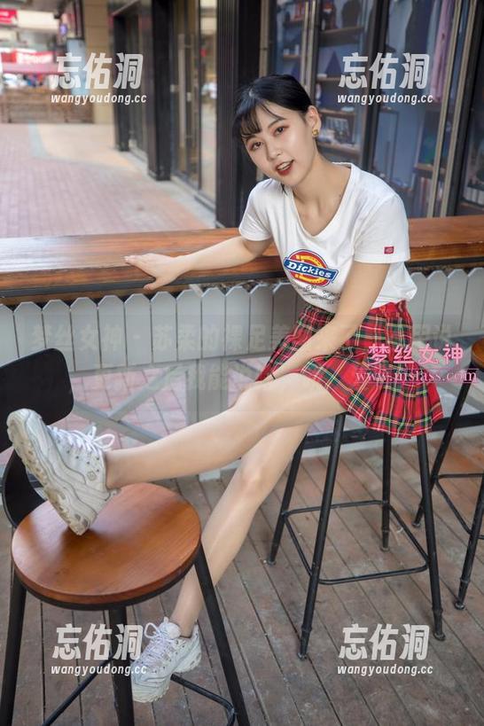 梦丝女神 - 苏柔的裸足美图来了，不用说，更新之后我能说啥，哦，爱了！