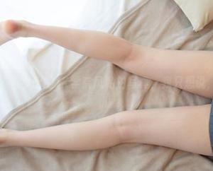森萝财团 – 看小七的JK学院风私拍写真，我只想说，太会了！