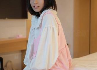 模范学院 – 最新写真，星萌学妹竟然用“呆萌”征服了我！