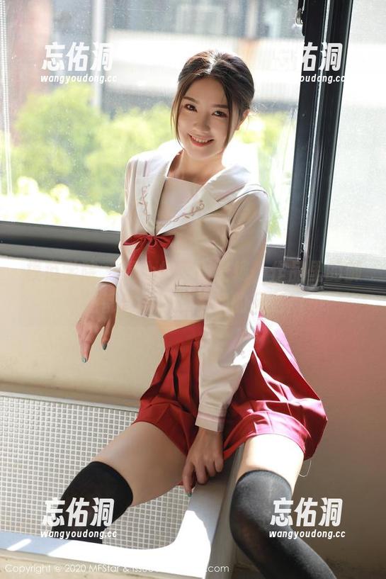 模范学院 - 温心怡原图登场，作品里的御姐都是我自愧不如的风范！