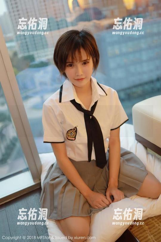 模范学院 - 秘书角色完全被白子嫣nicky玩透，全套图包快来瞧瞧。