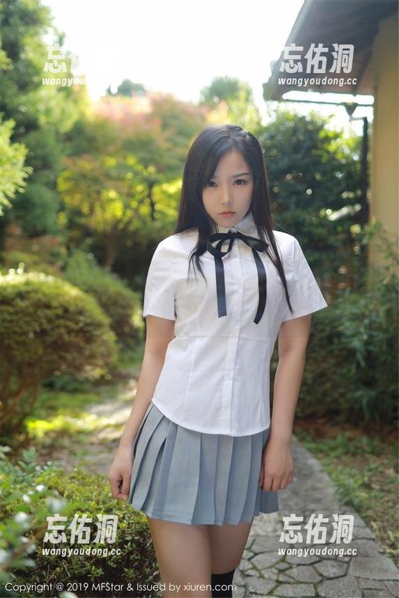 模范学院 - 最新写真集揭晓！苏西-susie与她的短裤，拥抱炎夏的秘密