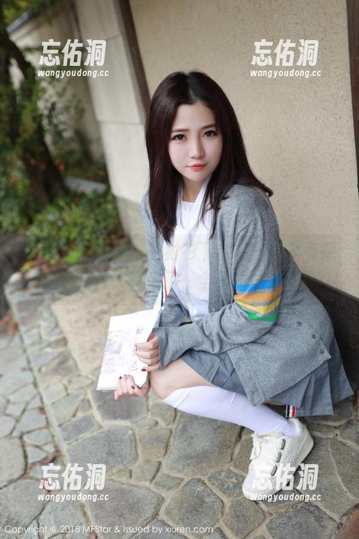 模范学院 - 在这白衬衫下，韩好甜是有魔力还是我太喜欢了，全套原图走起！