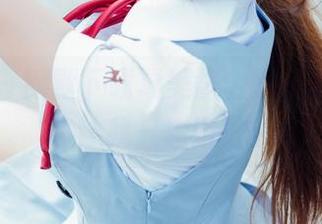 波萝社 – 默默下载夏美酱全套，夏日的酷热让我只想避暑！