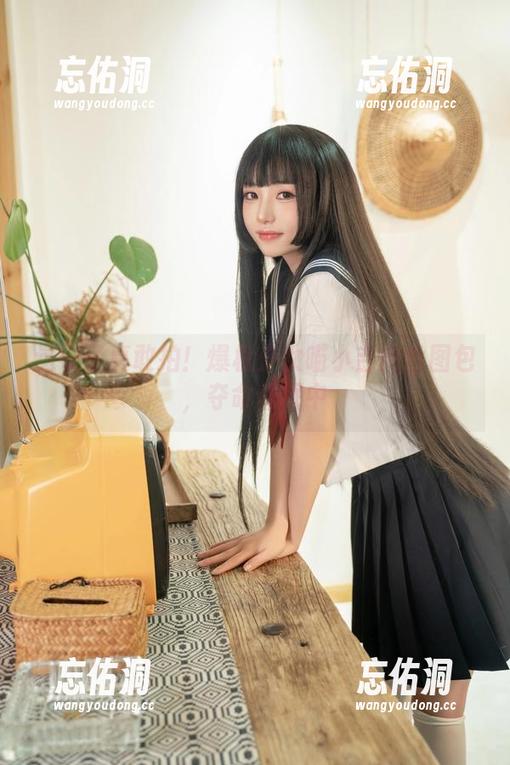 这小子真敢拍！爆机少女喵小吉肉丝图包，夺命催眠中
