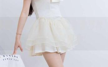 物恋传媒 – 菜菜在天台的全套写真，别的不说，眼睛要擦亮！