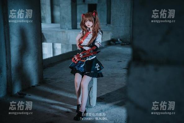 炎炎夏日，白莉爱吃巧克力的关小雨COS图包能否解救我？
