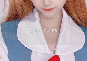 这档神探火狸狸秘书写真，图库里的每一张都让我琢磨下载的意义。
