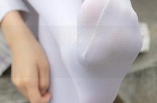 紧急企划 – 小恩的泳池作品，想象一下水面下的微妙波纹——网盘偷偷收藏吧