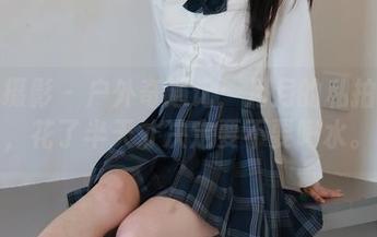 绮梦摄影 – 户外奇遇记：月月的私拍图包，花了半天才决定要不要喝水。